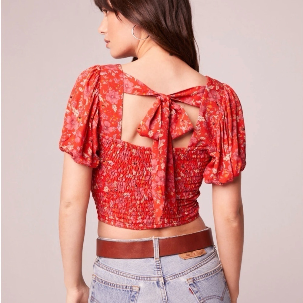 NEW Band of the Free Joelle Crimson Floral Smocked Boho Top M - Picture 6 of 10